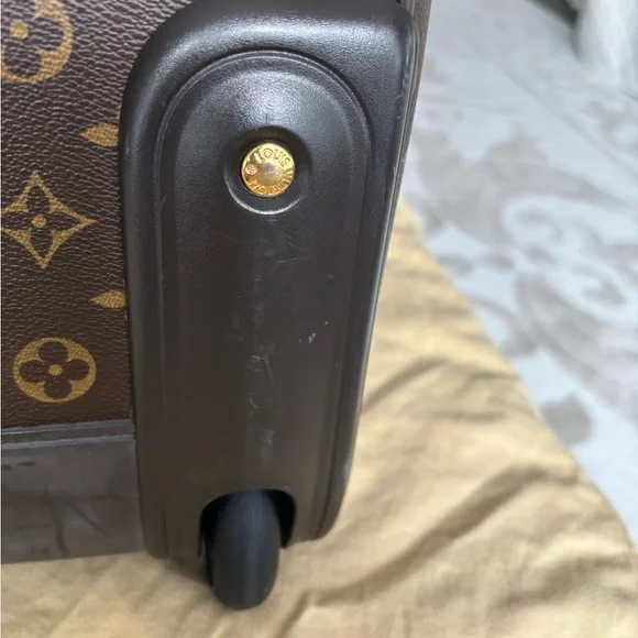 Louis Vuitton Eole monogram Travel Bag - Picture 6 of 12